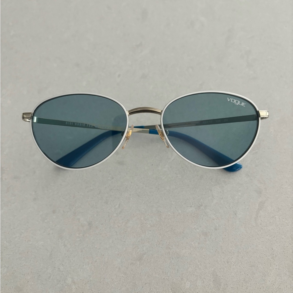 Vogue Gigi Hadid VO4082-S blue lens sunglasses